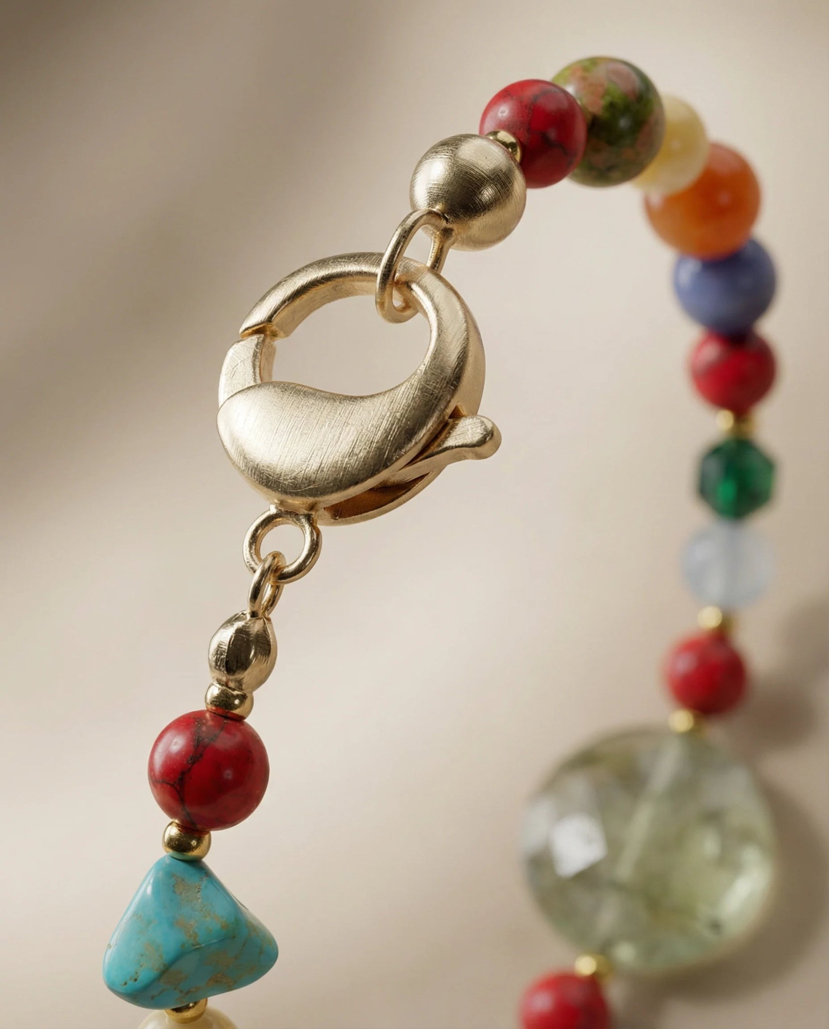 Brățară realizată manual din pietre semiprețioase multicolore, cu închizătoare din argint - OK Lux. All rights reserved. - Bijuterii - 