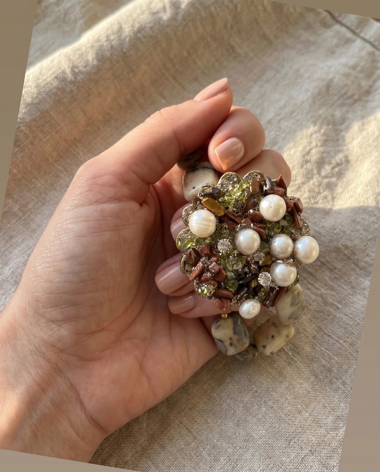 Brățară Unicat cu Ochi de Tigru, Peridot, Piatra Soarelui și Perle Naturale - OK Lux. All rights reserved. - Bijuterii - 