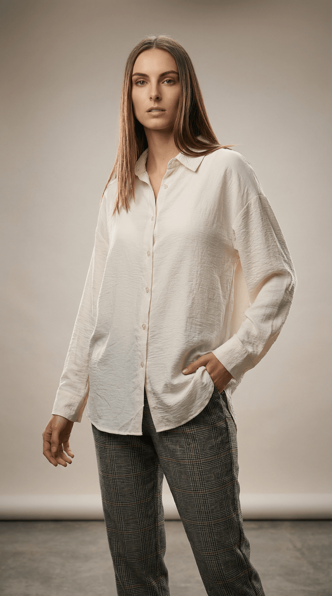 Camasă albă elegantă cu croi lejer - OK Lux. All rights reserved. - Shirts - BLACK - 