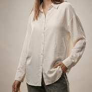 Camasă albă elegantă cu croi lejer - OK Lux. All rights reserved. - Shirts - BLACK - 