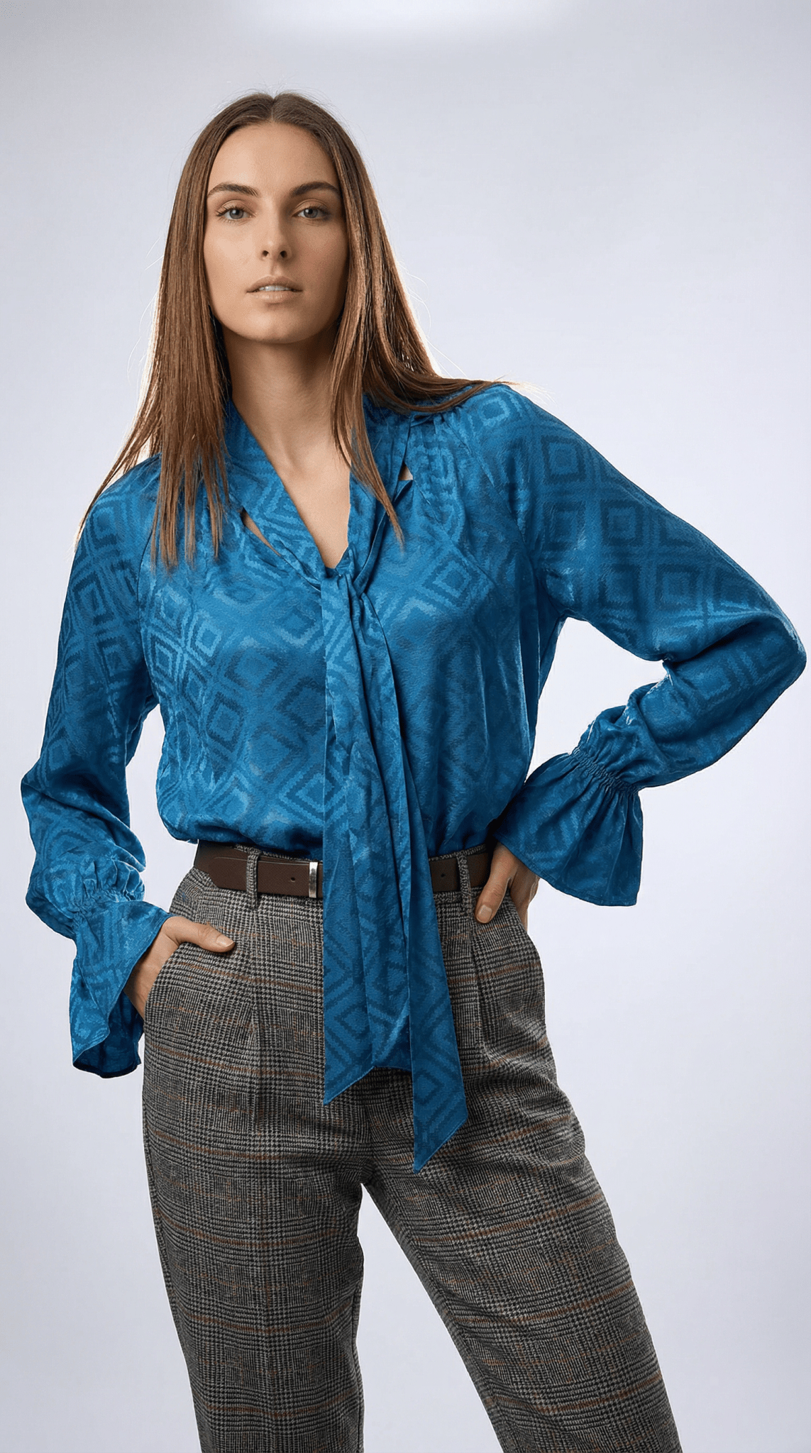 Cămașă delicată cu fundă, nuanță turcoaz - OK Lux. All rights reserved. - Shirts - TURQUOISE - 