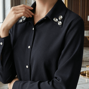 Cămașă „Onyx & Pearl” – Neagră Texturată cu Guler Decorat - OK Lux. All rights reserved. - Blouses - 