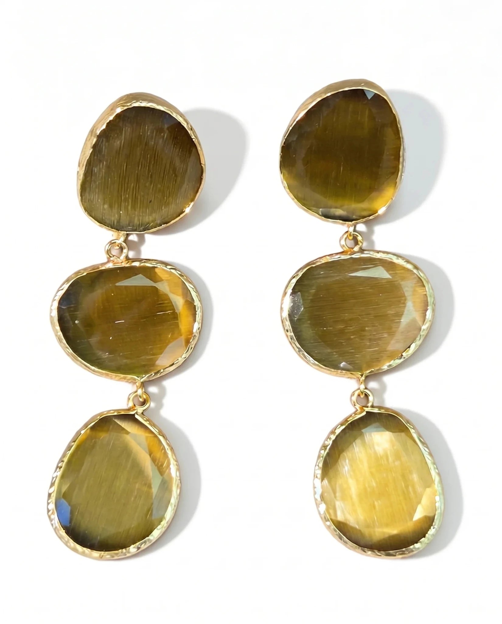 Cercei Cat Eye Elegance – Oțel placat Aur 24K - OK Lux. All rights reserved. - Earrings - 