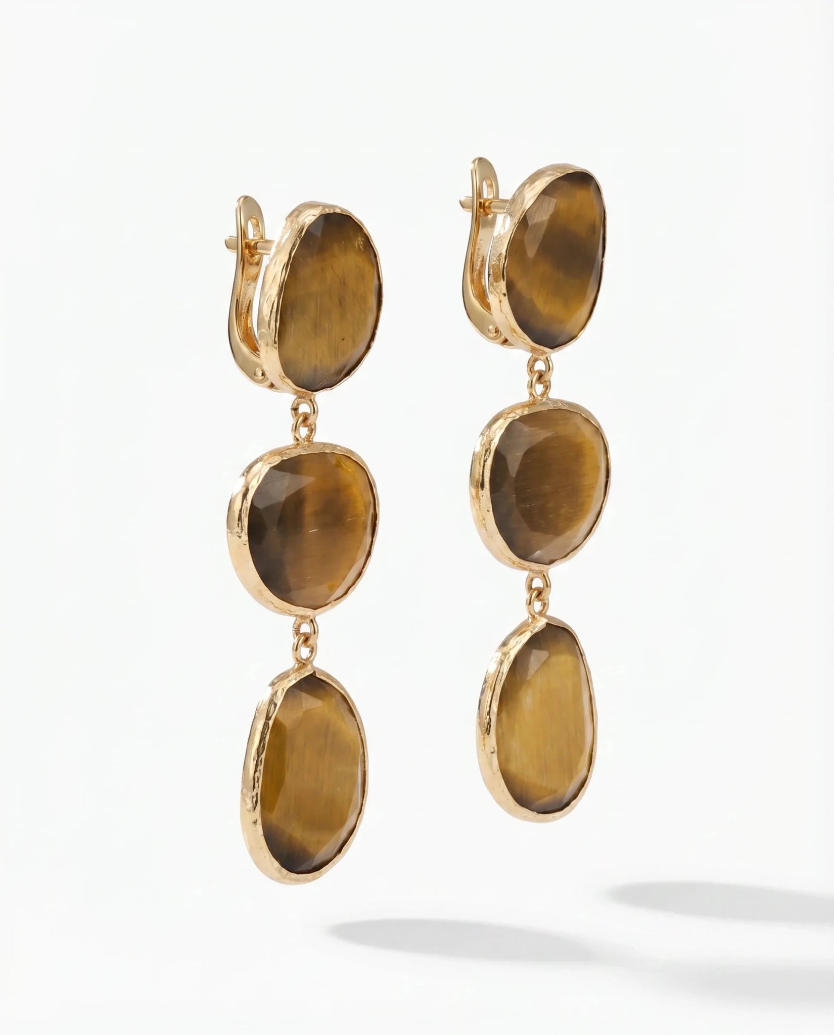 Cercei Cat Eye Elegance – Oțel placat Aur 24K - OK Lux. All rights reserved. - Earrings - 