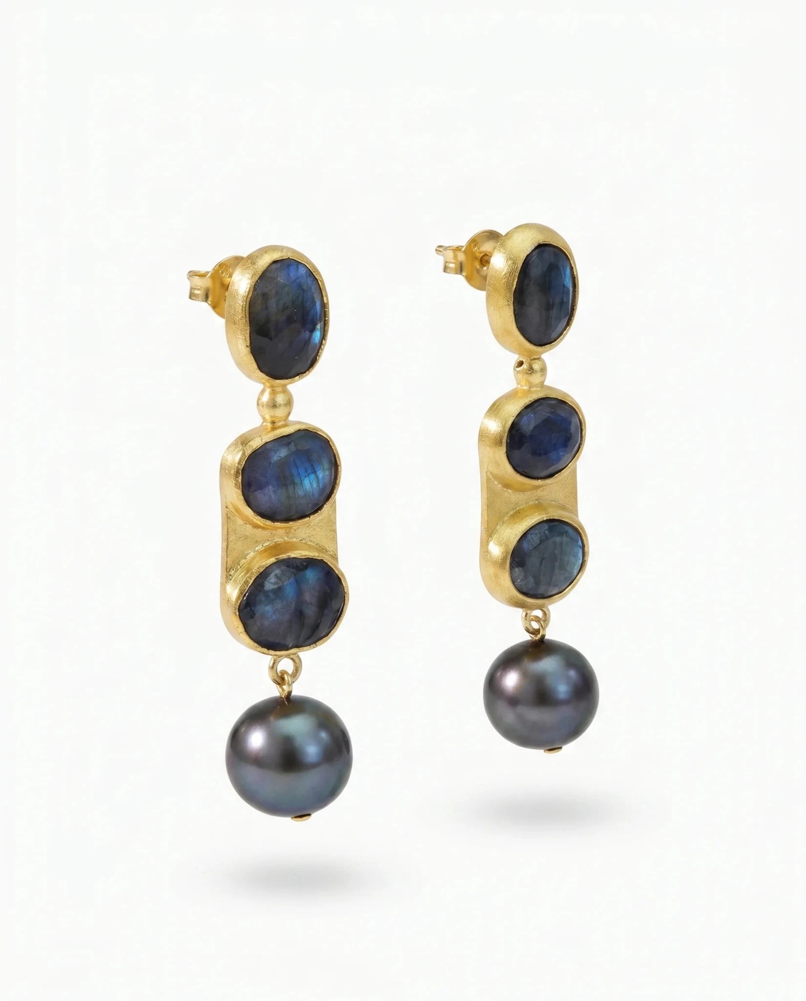 Cercei Eleganți cu Perle – Oțel Placat cu Aur 24K - OK Lux. All rights reserved. - Earrings - 