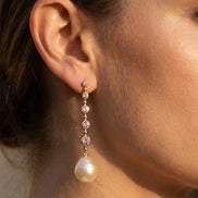 Cercei Pearl Rose – Oțel placat Aur 24K - OK Lux. All rights reserved. - Earrings - 