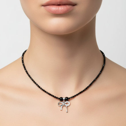 Colier din argint cu onix negru fatetat 4mm și pandantiv fundă cu zirconiu - vedere completă