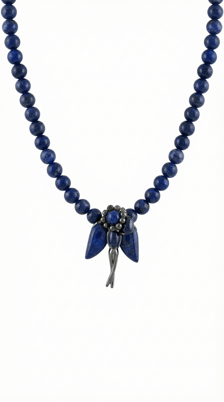 Colier din Lapis Lazuli cu Pandantiv Floral Stilizat și Accente Metalice - OK Lux. All rights reserved. - Necklaces - 