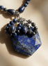 Colier din Lapis Lazuli cu Pandantiv Hexagonal și Cluster de Pirită - OK Lux. All rights reserved. - Necklaces - 
