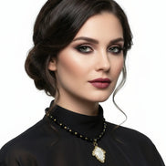 Colier din Onix Fațetat de 8mm cu Despărțitoare Aurii și Pandantiv Frunză de Sidef - OK Lux. All rights reserved. - Necklaces - 