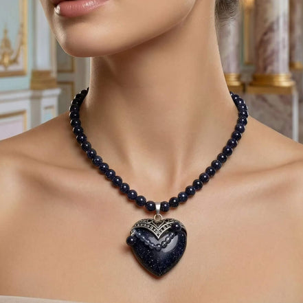 Colier din Piatra Soarelui Albastră cu Pandantiv Inimă și Filigran Argintiu - OK Lux. All rights reserved. - Necklaces - 