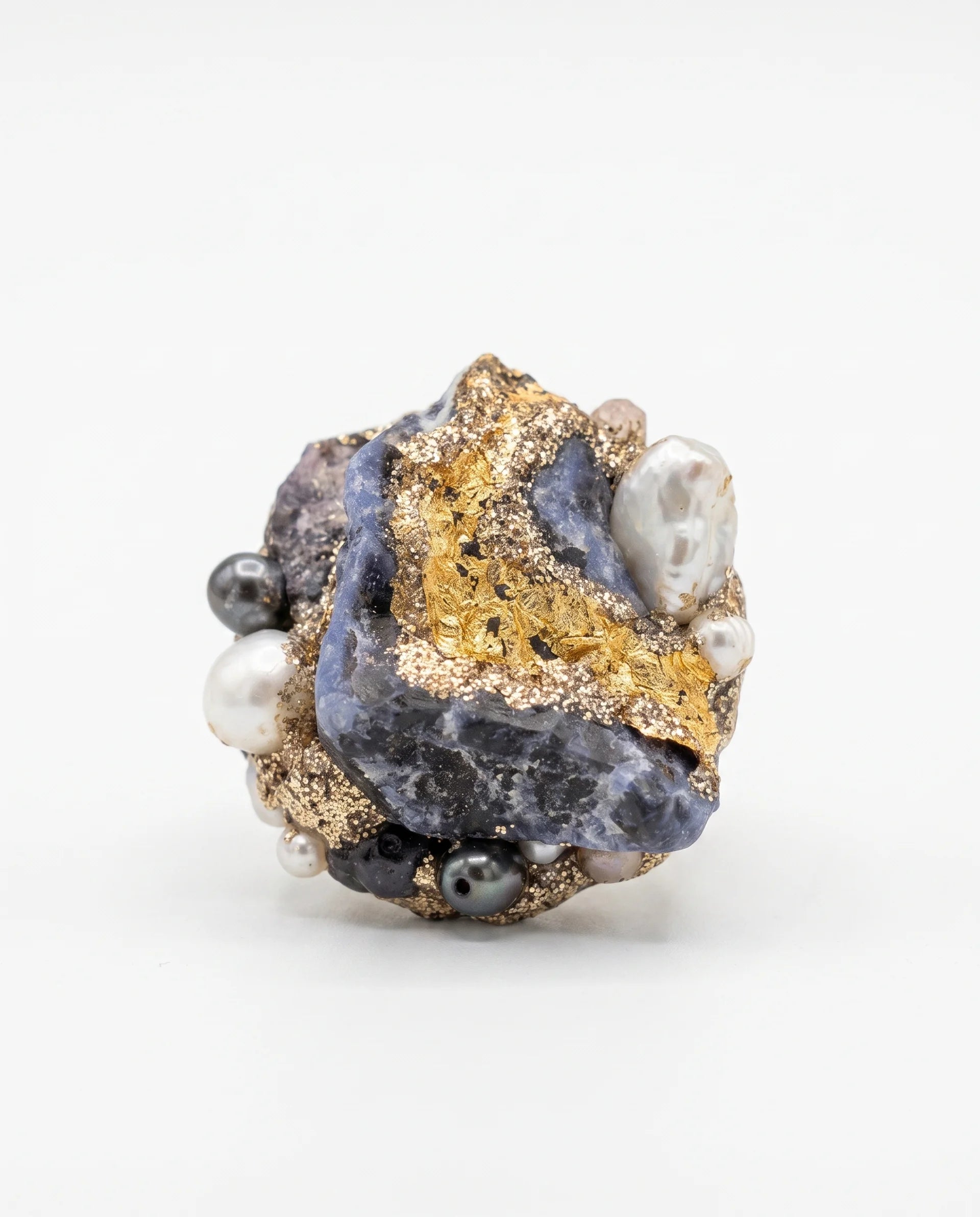 Inel Unicat Handmade cu Safir Brut, Foiță din Aur și Perle Naturale