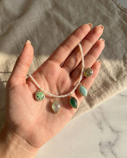 Colier din Perle cu Pandantive din Pietre Semiprețioase – Handmade