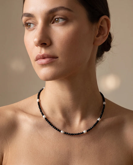 Colier Handmade cu Turmalină Neagră Fațetată și Perle Naturale