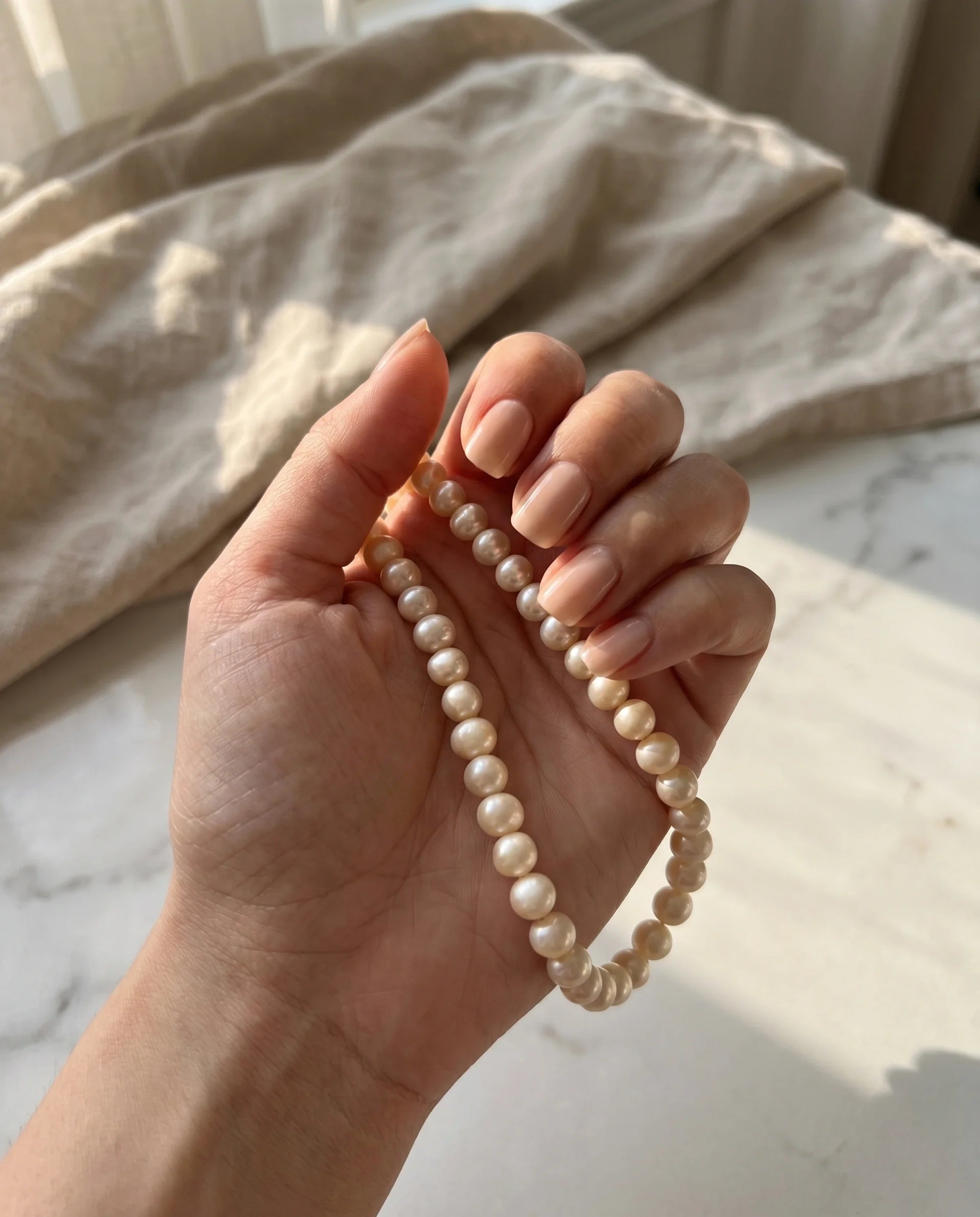 Colier din Perle Ivoire de 10 mm cu Închizătoare din Argint – Handmade