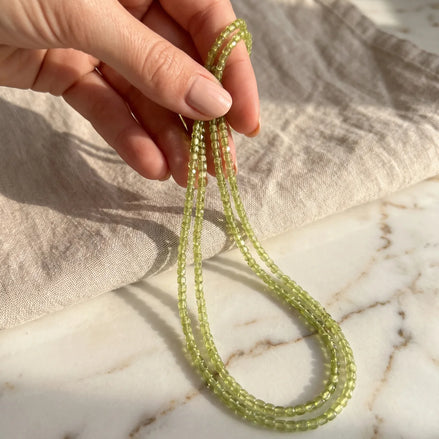 Colier Handmade cu Peridot Fațetat