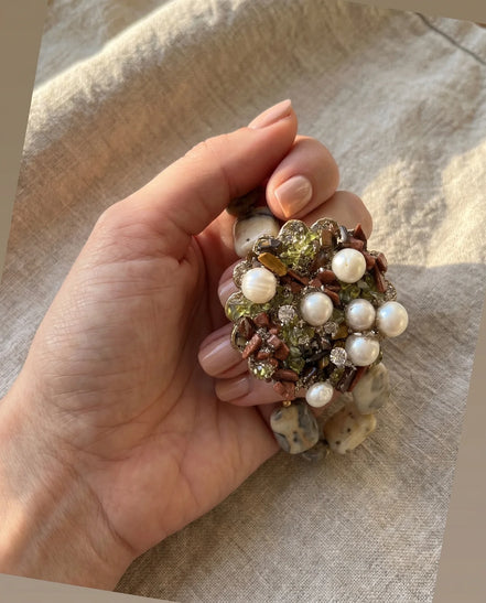 Brățară Unicat cu Ochi de Tigru, Peridot, Piatra Soarelui și Perle Naturale