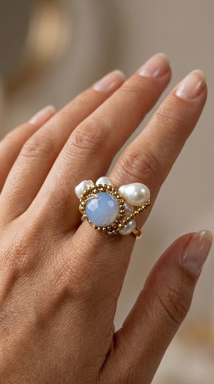 Inel Calcedonie & Perle în Îmbrățișare Aurie - OK Lux. All rights reserved. - Rings - 