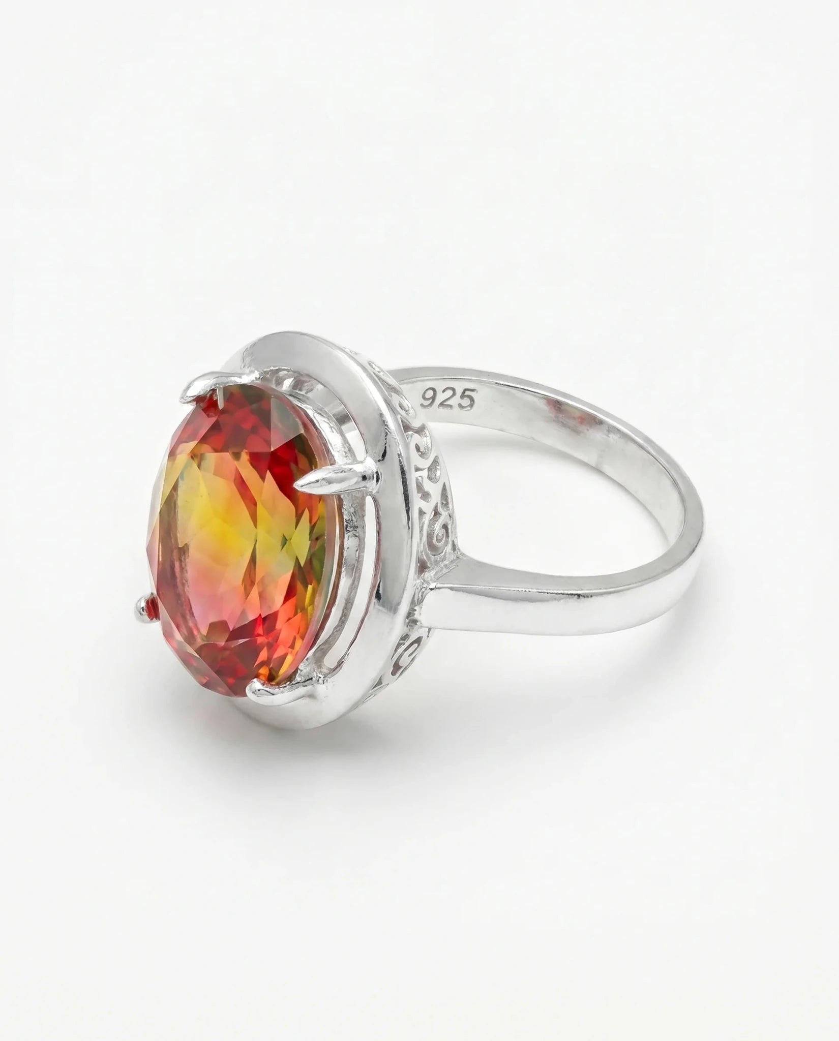 Inel din argint 925 cu topaz mistic oval - OK Lux. All rights reserved. - Inele - 