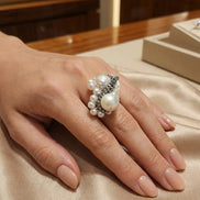 Inel Statement Handmade cu Perle Naturale Baroc și Cristale Hematit – Design Unicat | OK - LUX - OK Lux. All rights reserved. - 