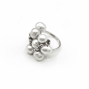 Inel Statement White Cluster cu Perle de Cultură și Accente Argintii – Handmade by Laura Stoica - OK Lux. All rights reserved. - Rings - 