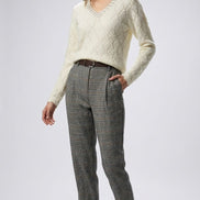 Pulover Crem Tricotat cu Model Romburi și Perle la Decolteu - OK Lux. All rights reserved. - Blouses - 