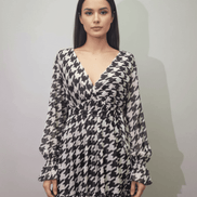 Rochie Mini Lejeră cu Decolteu în V - OK Lux. All rights reserved. - Dresses - 