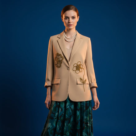 Sacou Beige Accesorizat Manual cu Detalii Artizanale – Design Laura Stoica - OK Lux. All rights reserved. - Sacouri - 