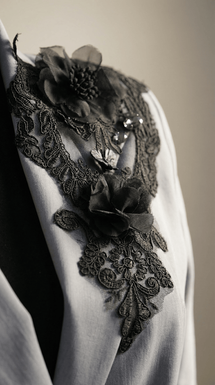 Sacou Gri Lung cu Accente de Dantelă și Cristale – Design Laura Stoica - OK Lux. All rights reserved. - Jackets - 