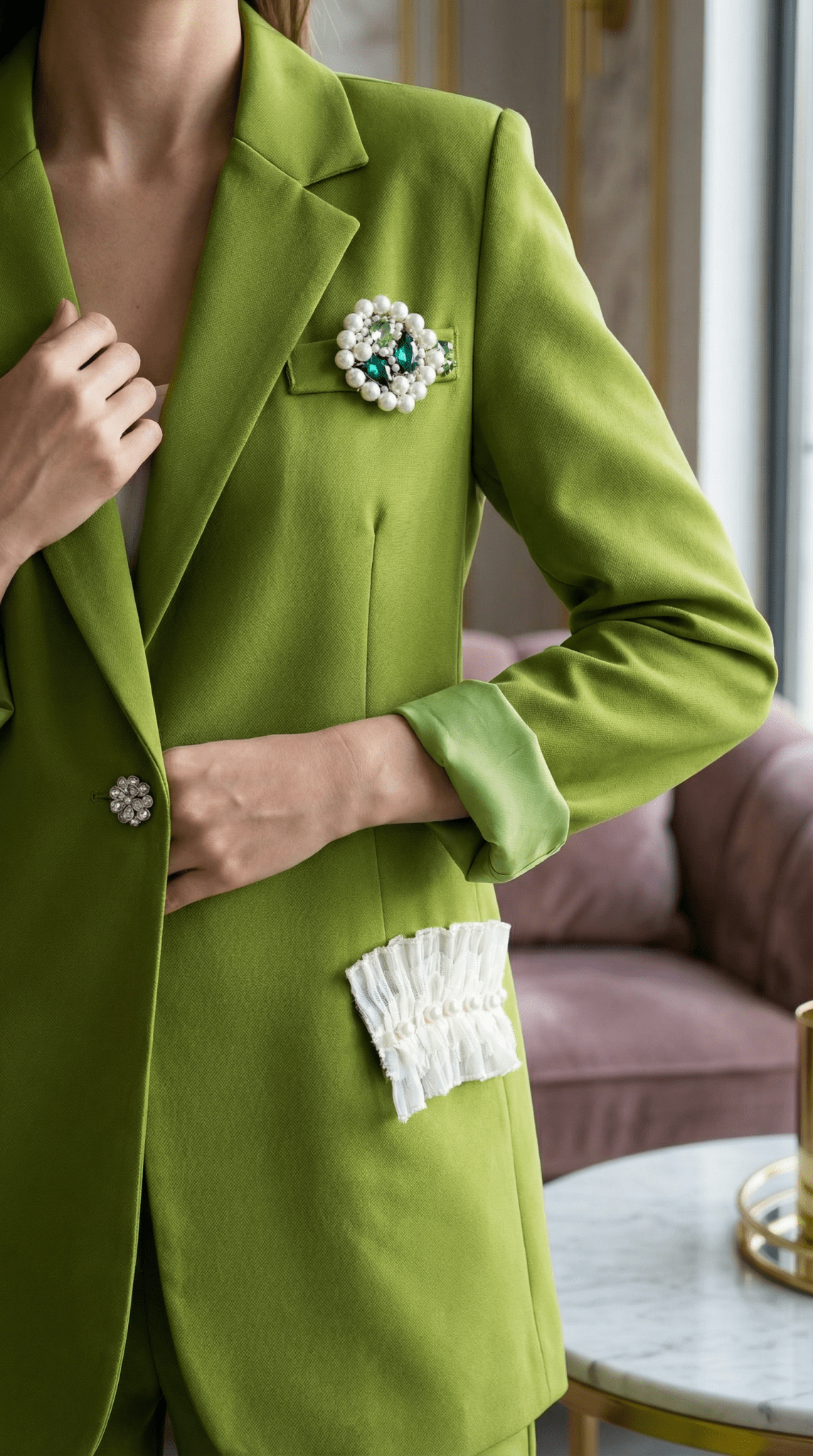 Sacou verde structurat cu broșă statement și aplicații decorative - OK Lux. All rights reserved. - Tuxedos - 